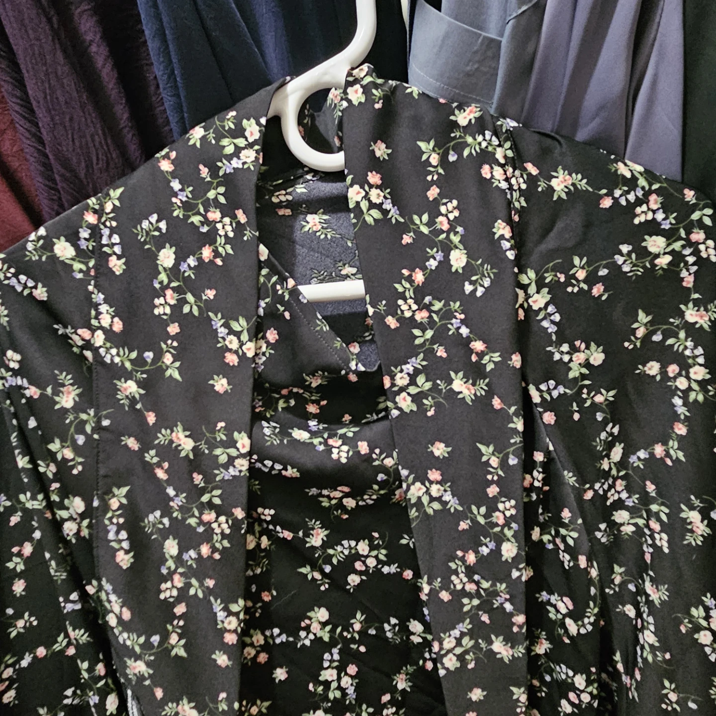 Floral khimar with sleeves