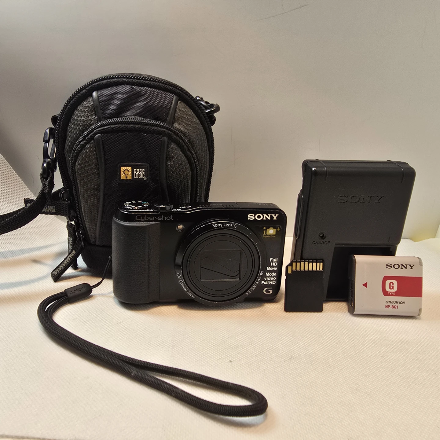 Sony Cyber-shot DSC-HX30V Camera with Accessories