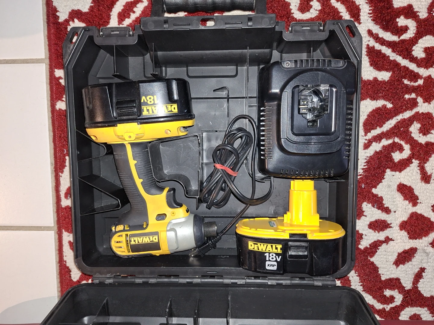 DeWalt 18V Cordless Impact Driver with Case