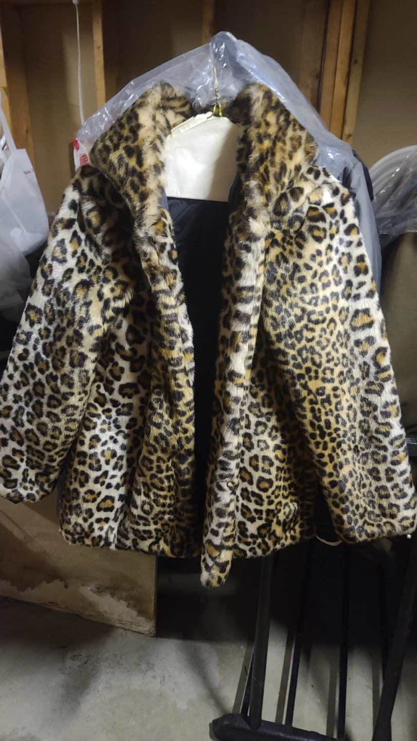 Leopard print faux fur coat