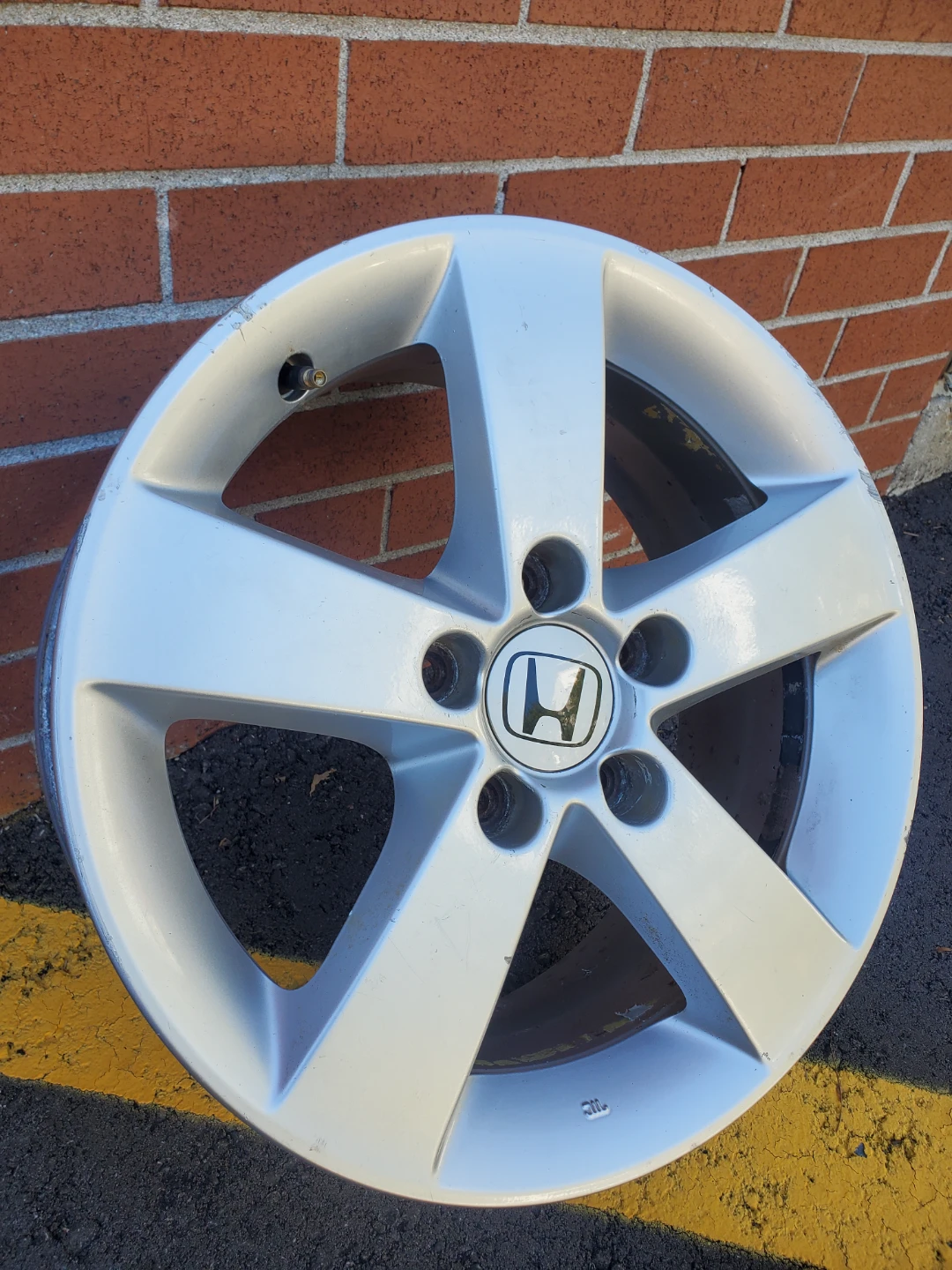 Honda Alloy 16 Inch Single Rim - photo 2