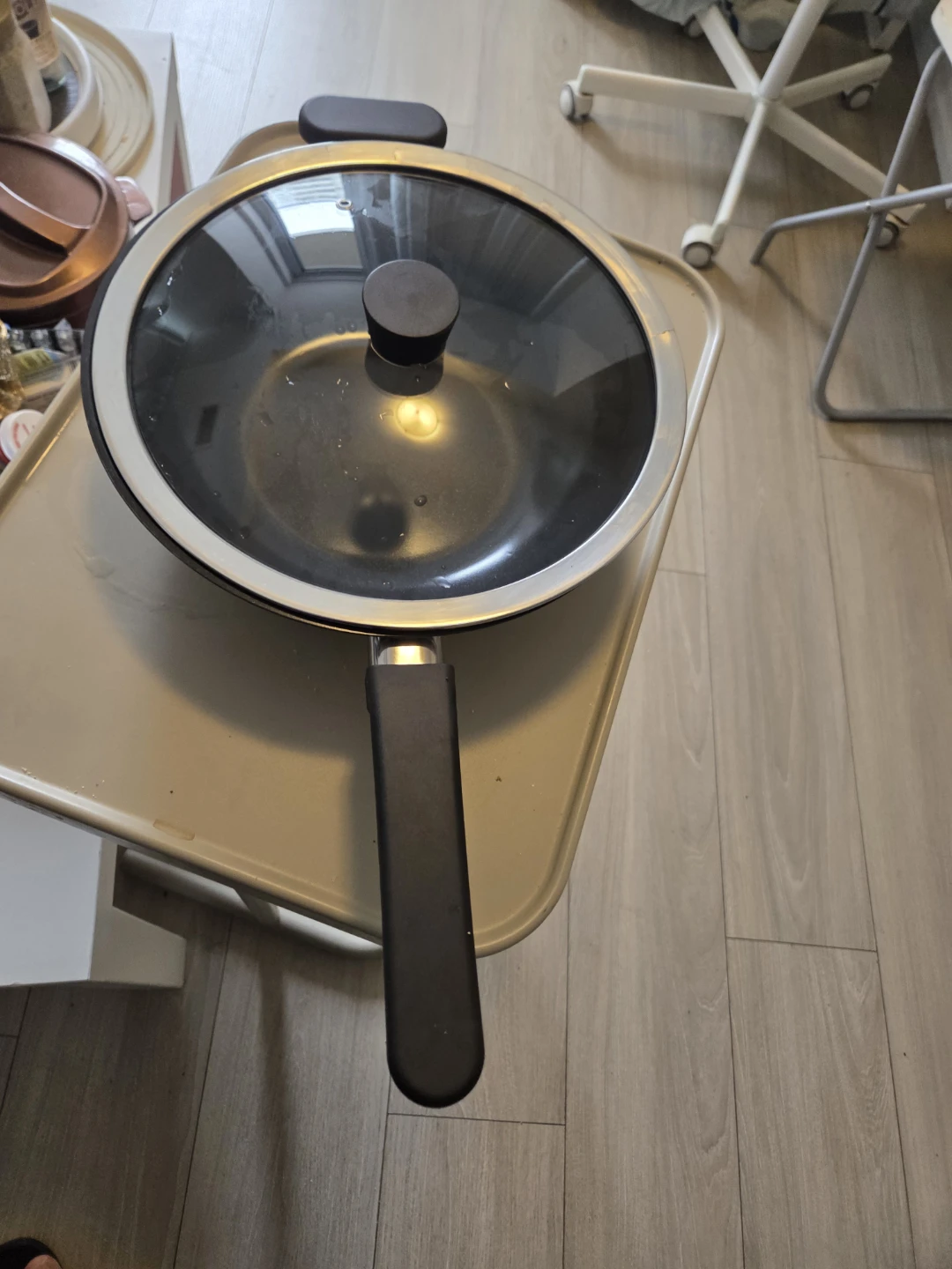 Non-stick Wok with Lid
