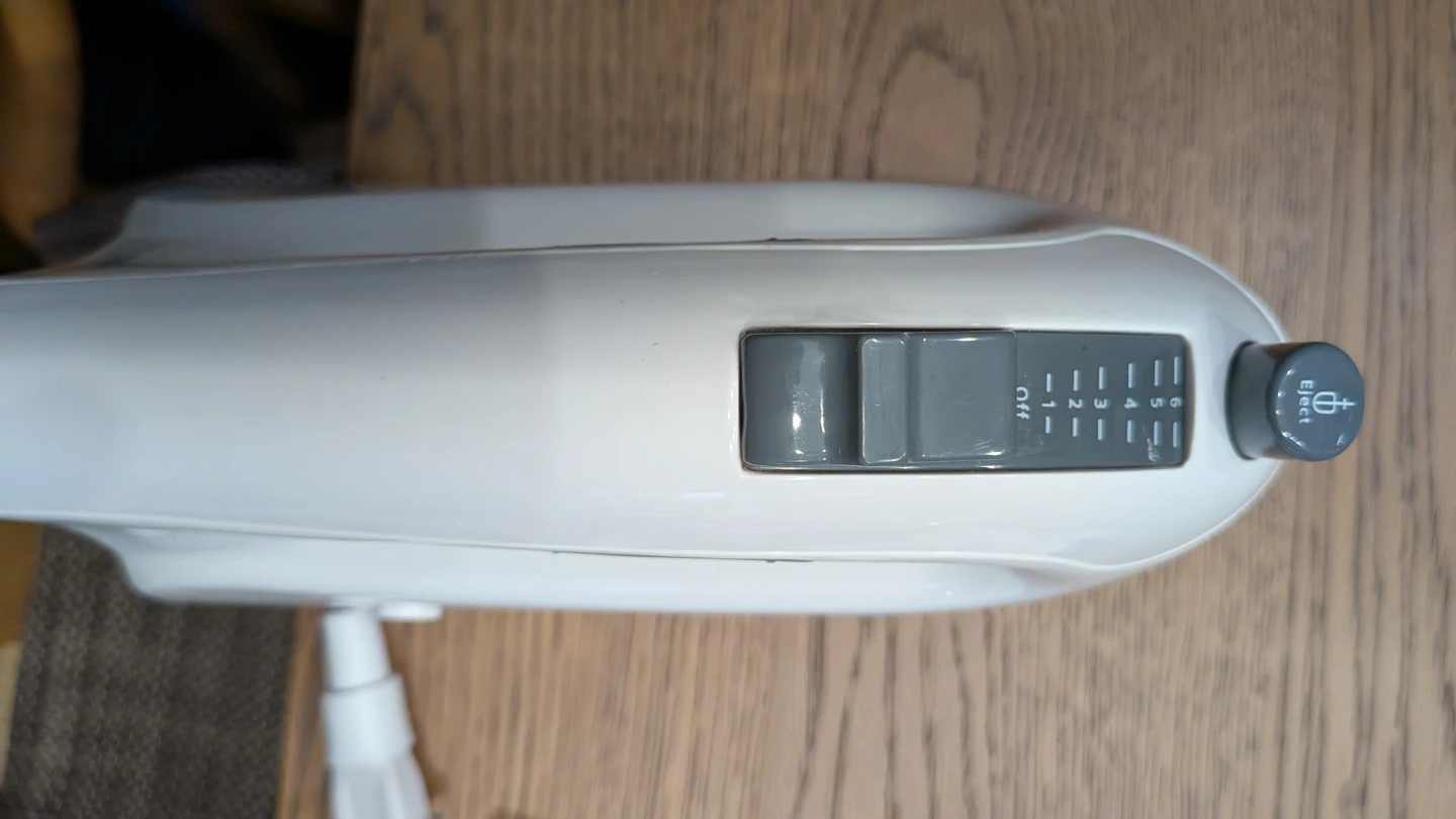 Oster Hand Mixer with Retractable Cord - photo 5