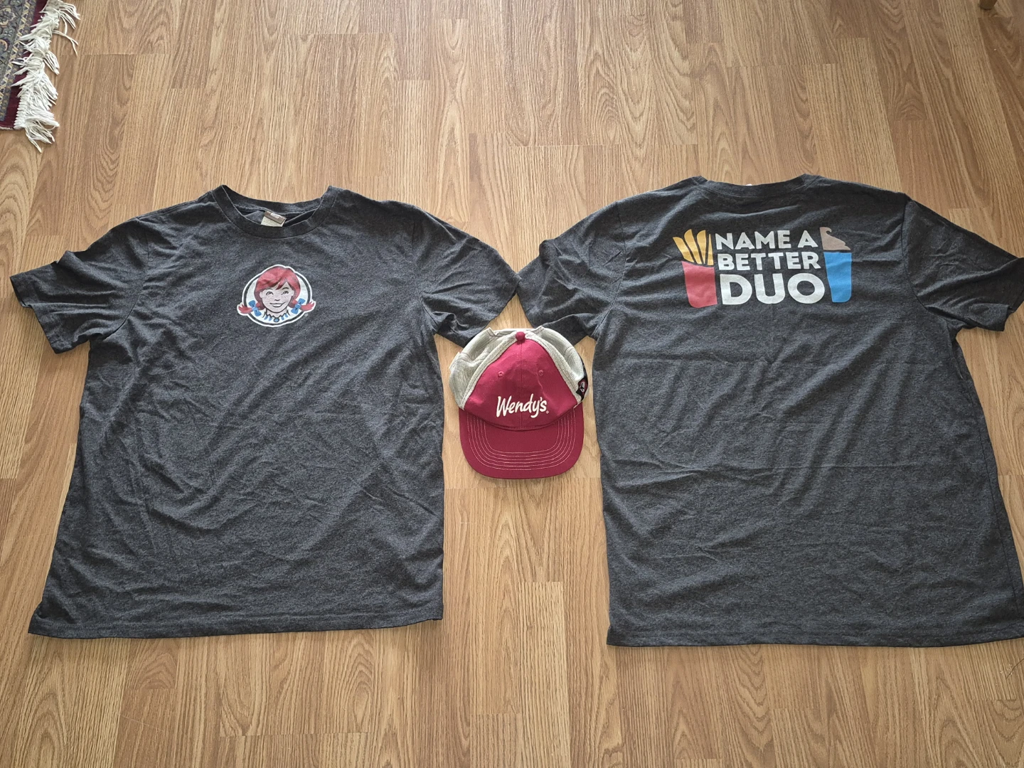 Wendy's T-Shirt and Hat Set