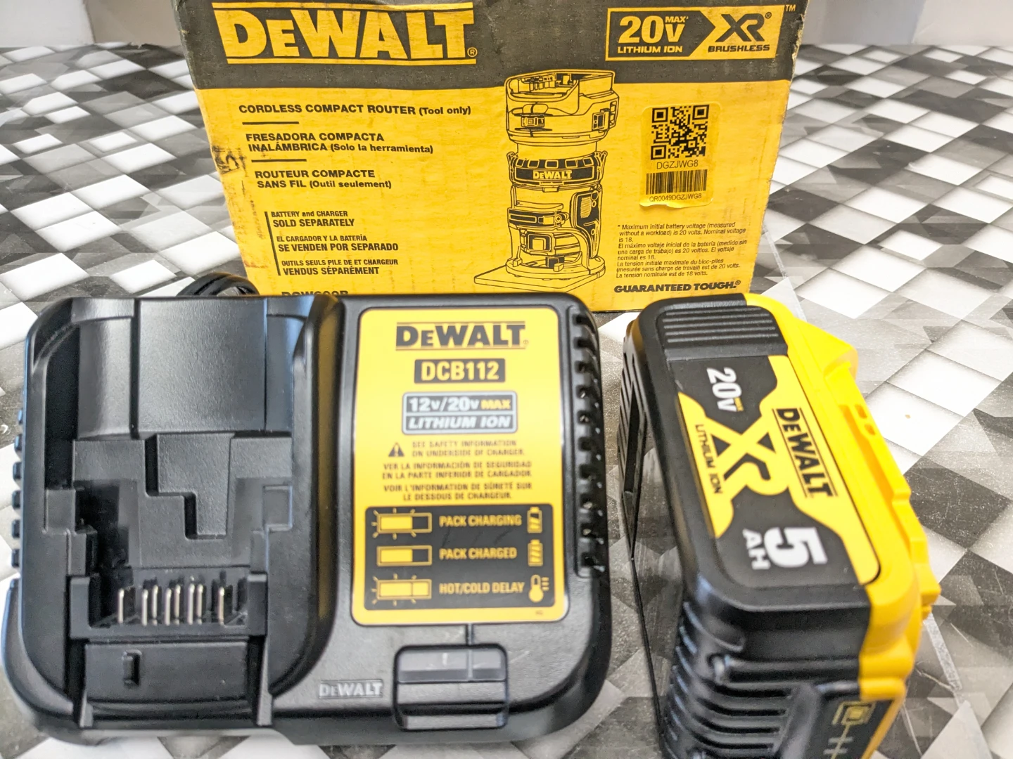 20V Max DeWalt XR Compact Router Combo Kit