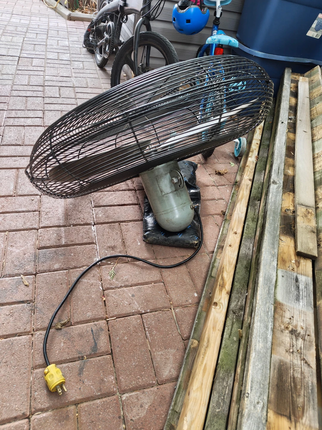 Large industrial wall mount