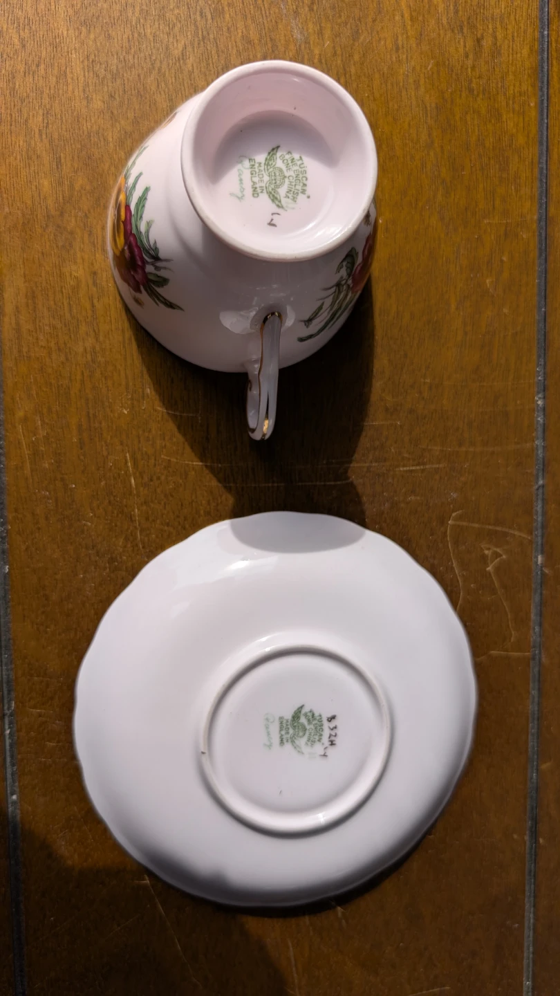 Tuscan Fine English Bone China Teacup and Saucer - photo 4