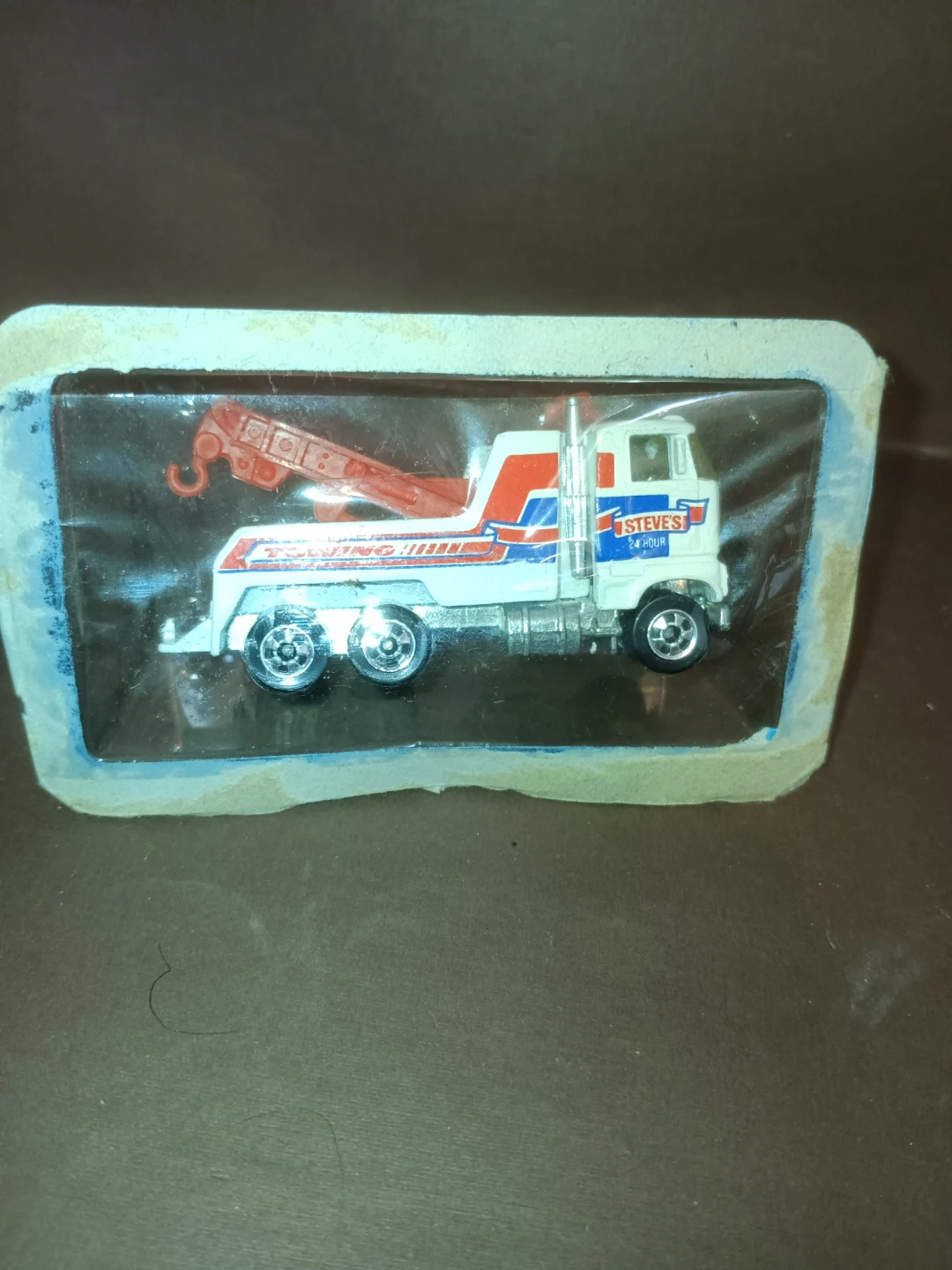 Vintage Hot Wheels Steves Towing Truck - photo 3