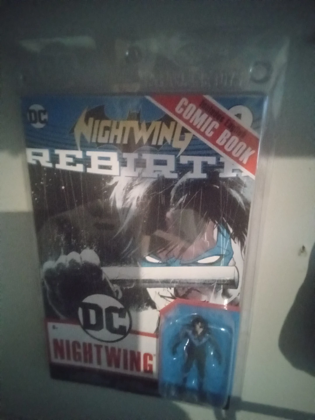 DC Nightwing Rebirth Comic Book and Figure Set
