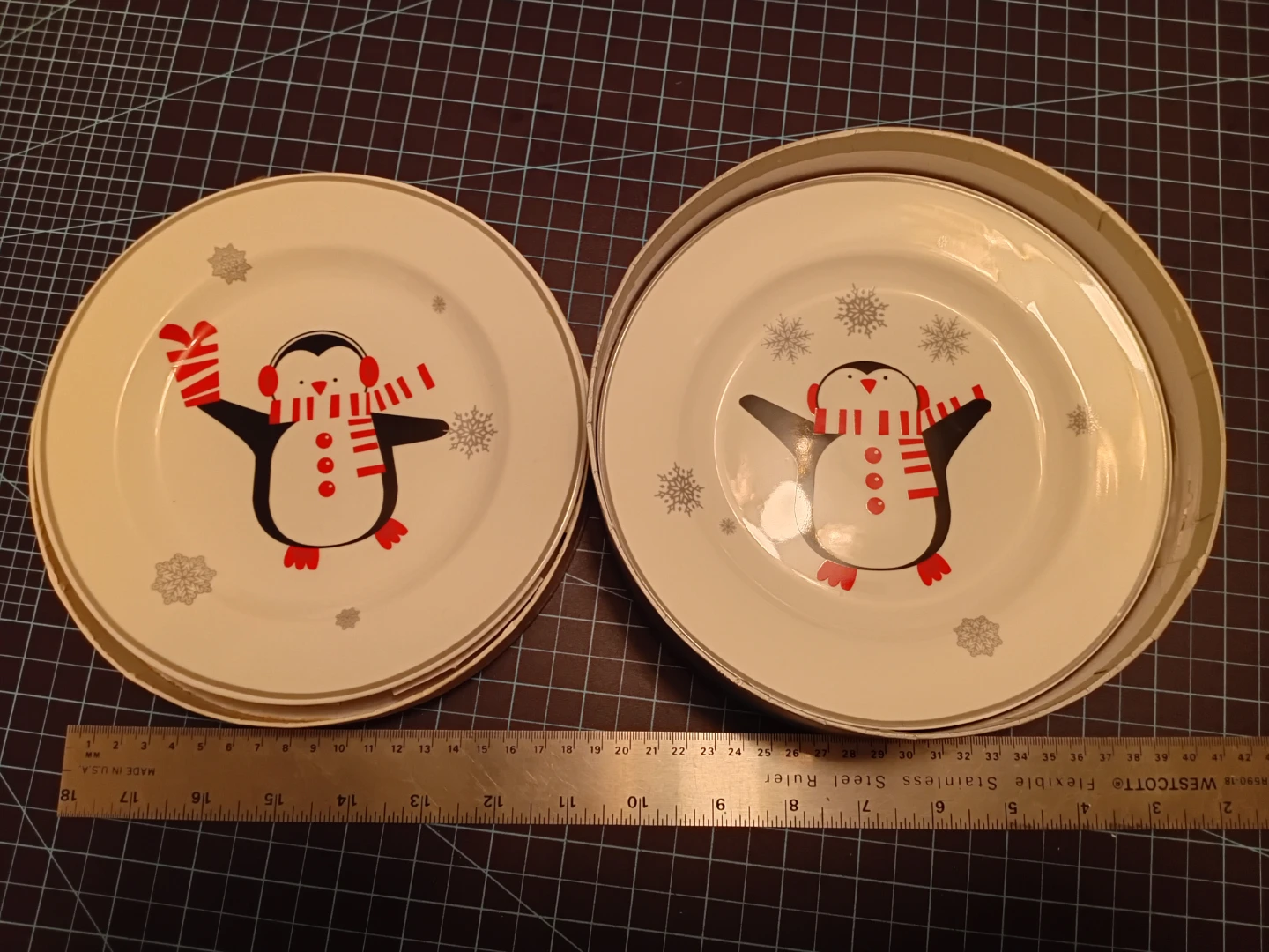 Penguin Holiday Plate