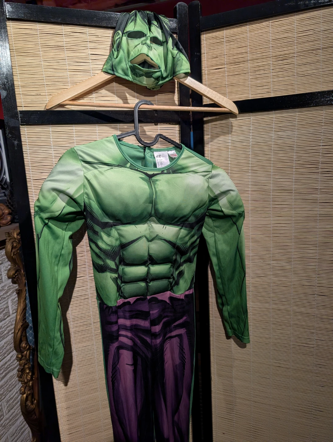 H&M Marvel Hulk Costume 6-8Y