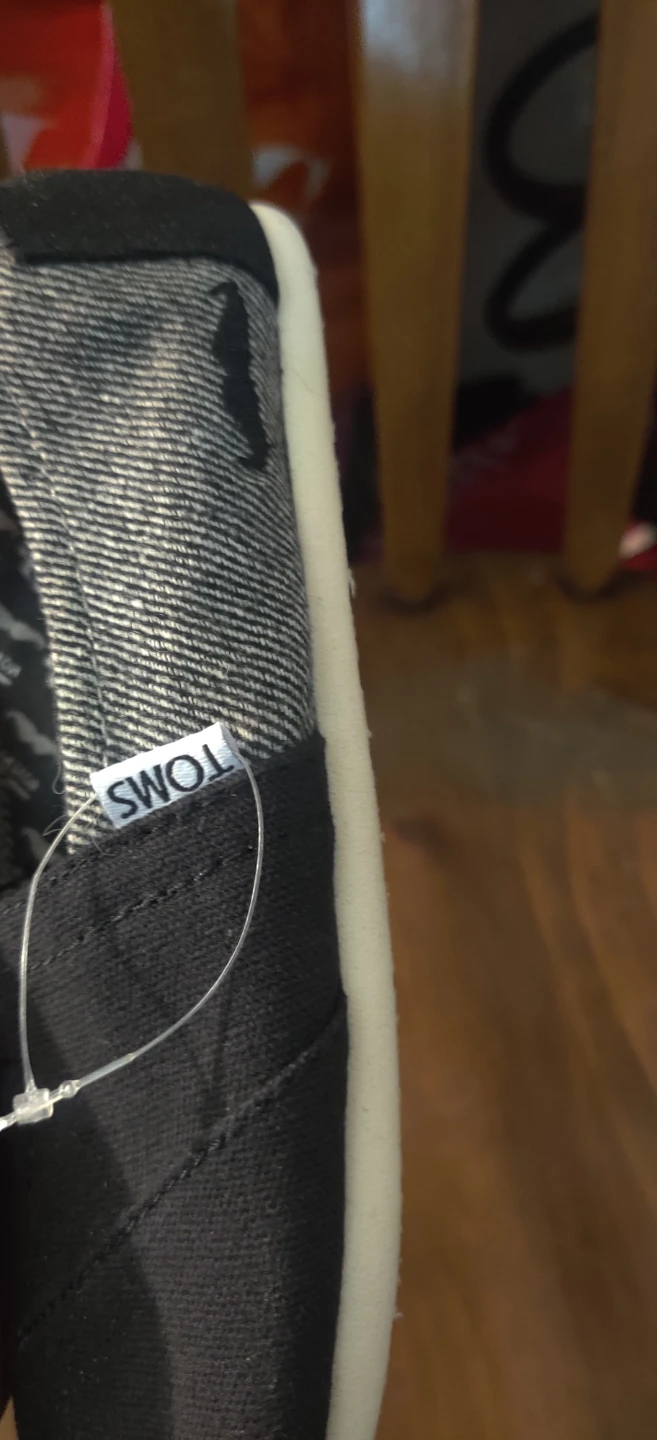 TOMS Classic Slip-on Shoes - photo 4