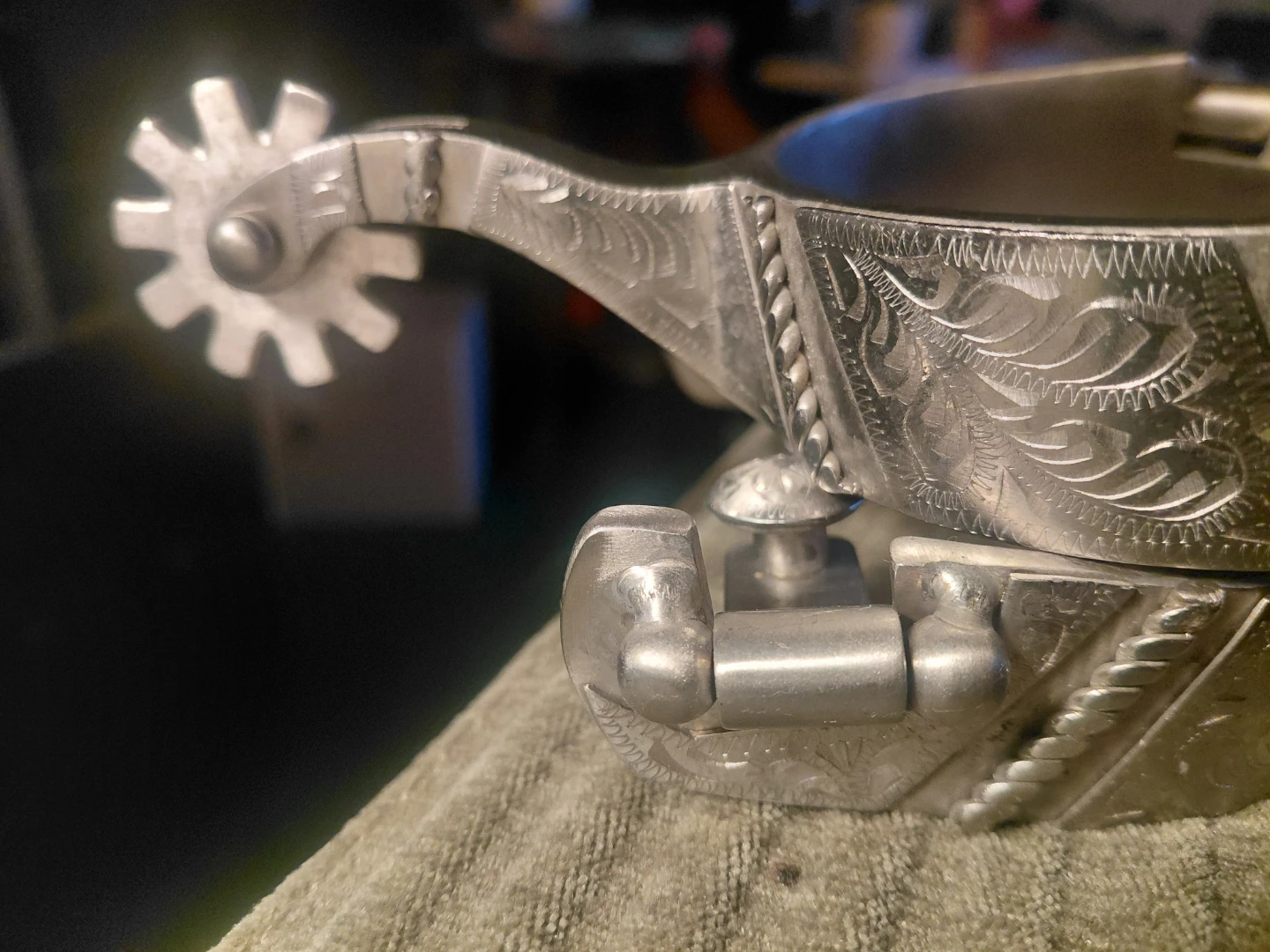 Vintage Western Cowboy Riding Spurs Ornate Silver-Tone Metal - photo 4