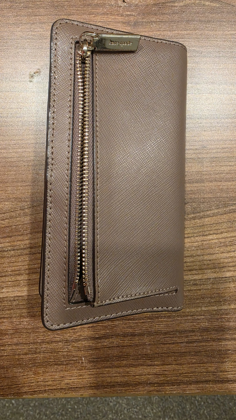 Kate Spade Taupe Leather Wallet - photo 3