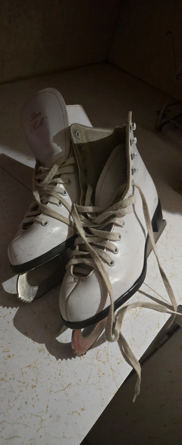 Silver C.M. Figure Skates size 3