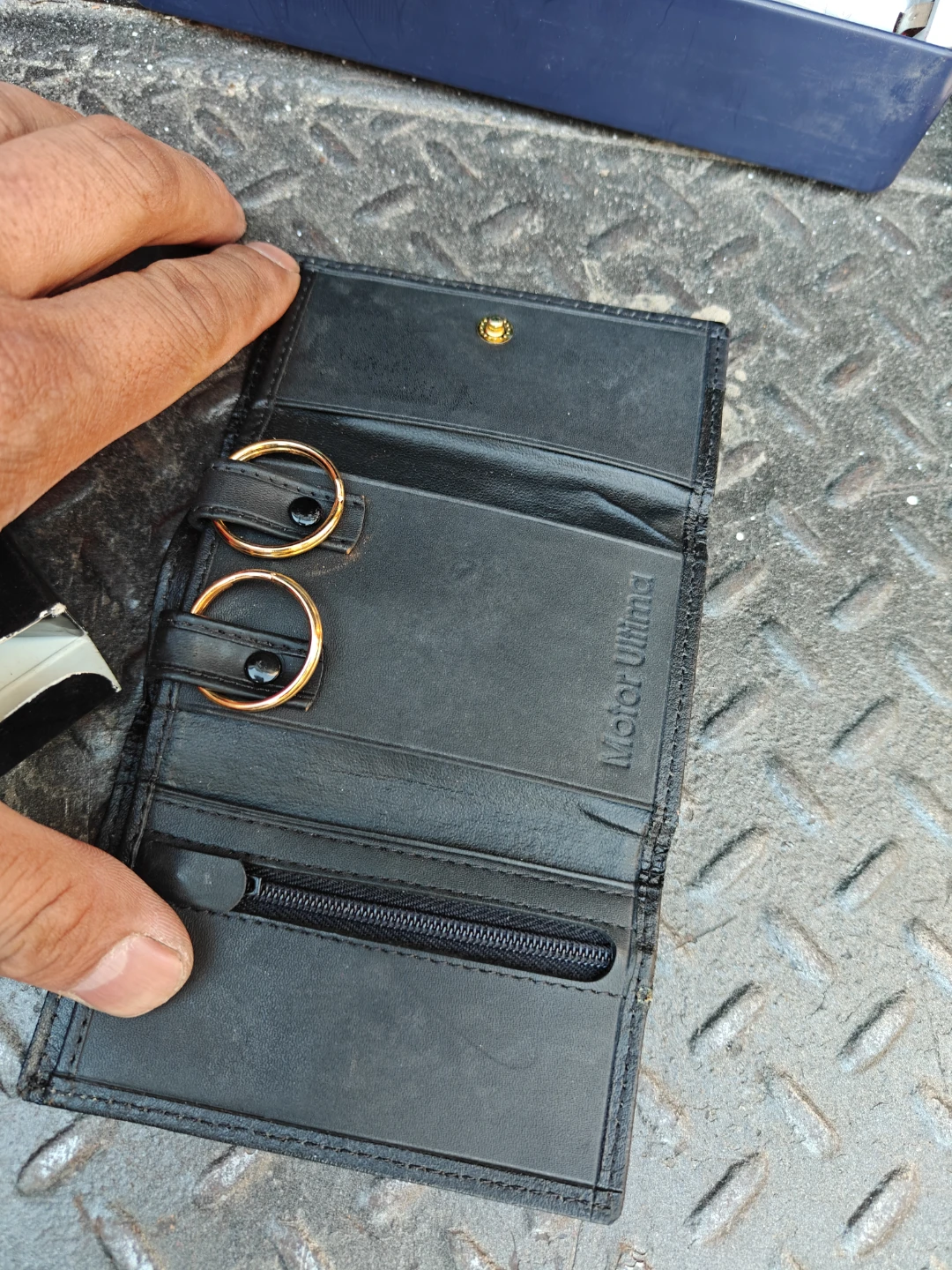 Audi Motor Ultima Leather Key Case - photo 2