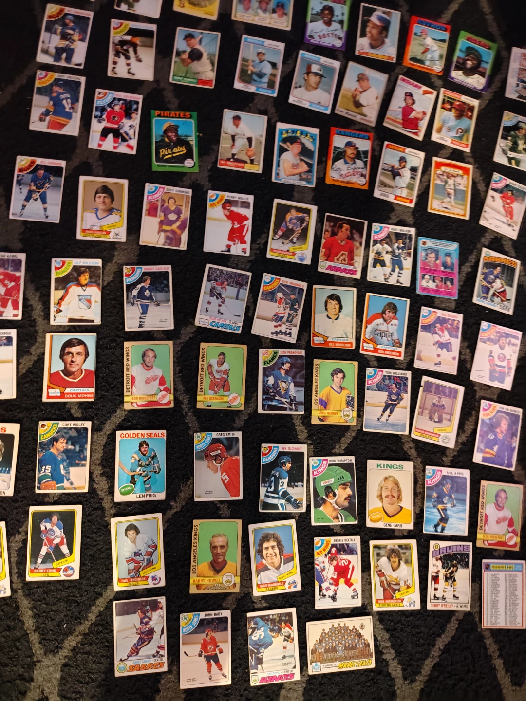 Vintage 1950s-1970s baseball and hockey cards lot of 76 - photo 4