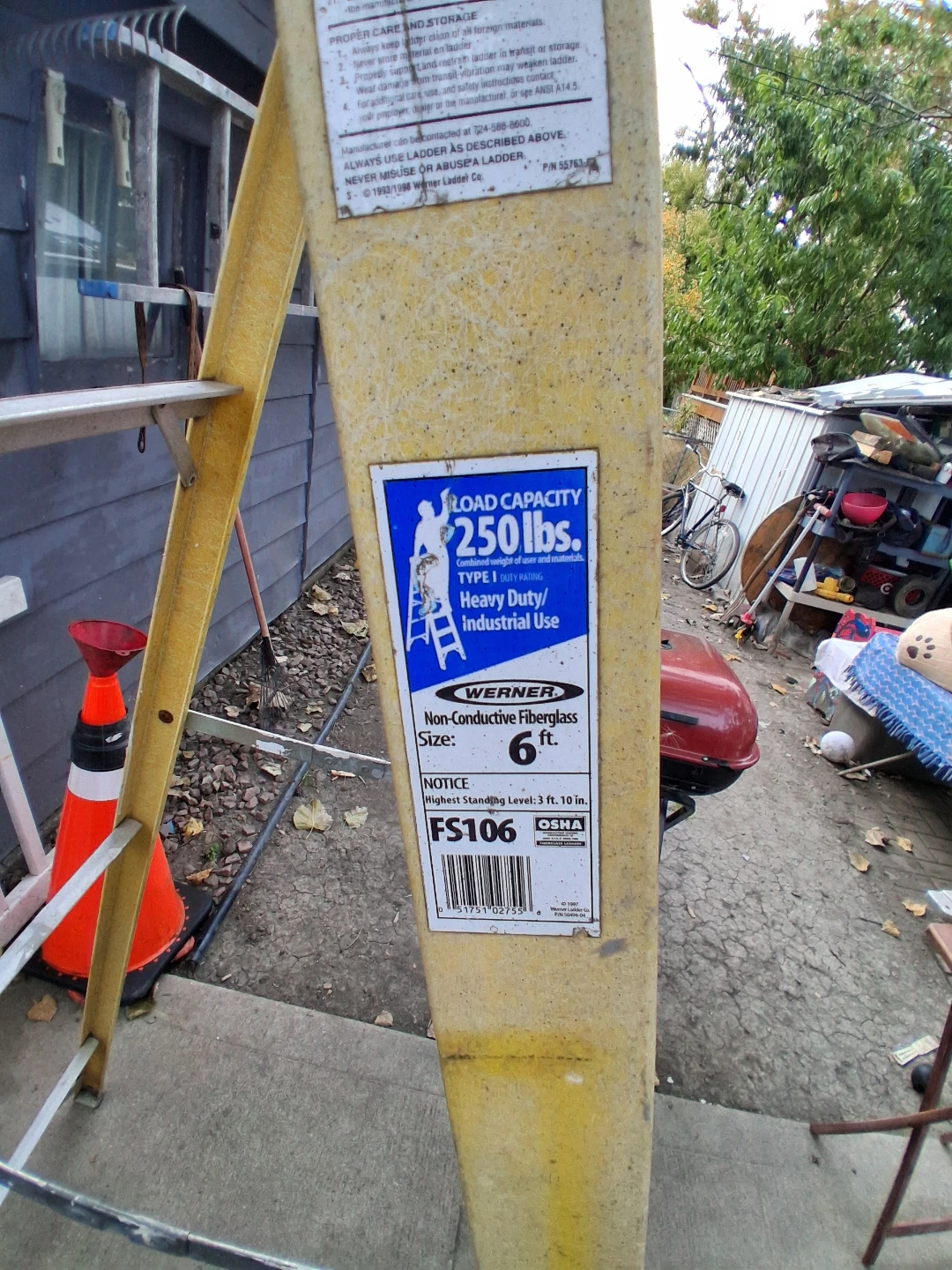 Werner 6ft Fiberglass Step Ladder FS106 - photo 2