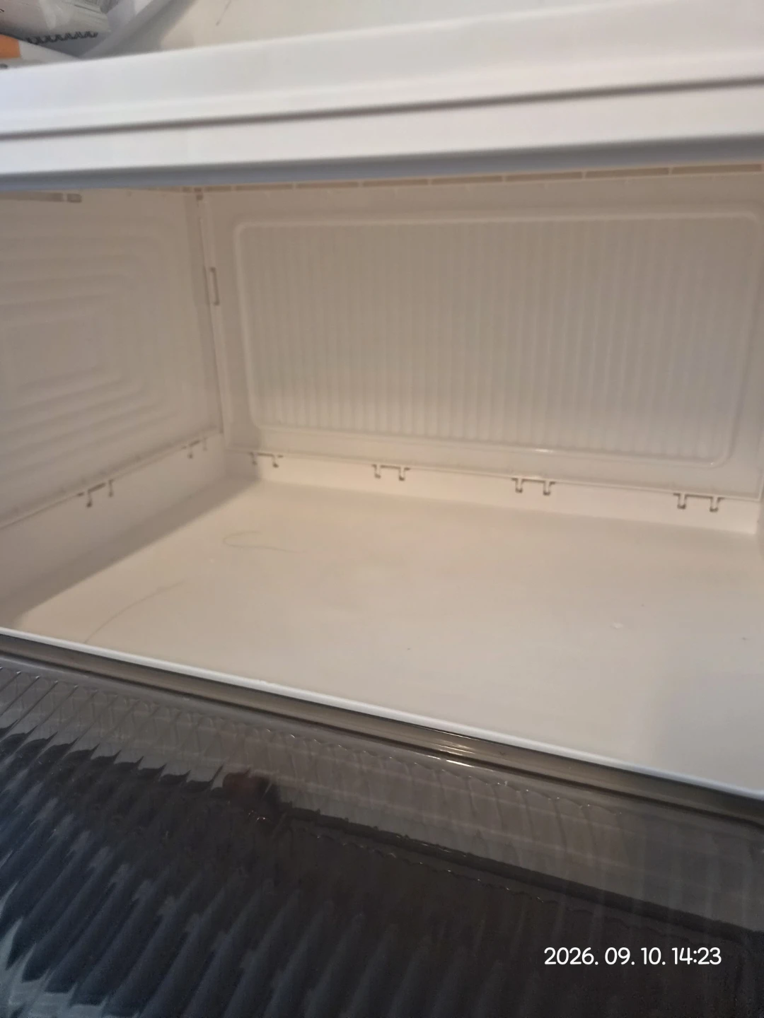 3-Tier Plastic Storage Drawer Unit - photo 2