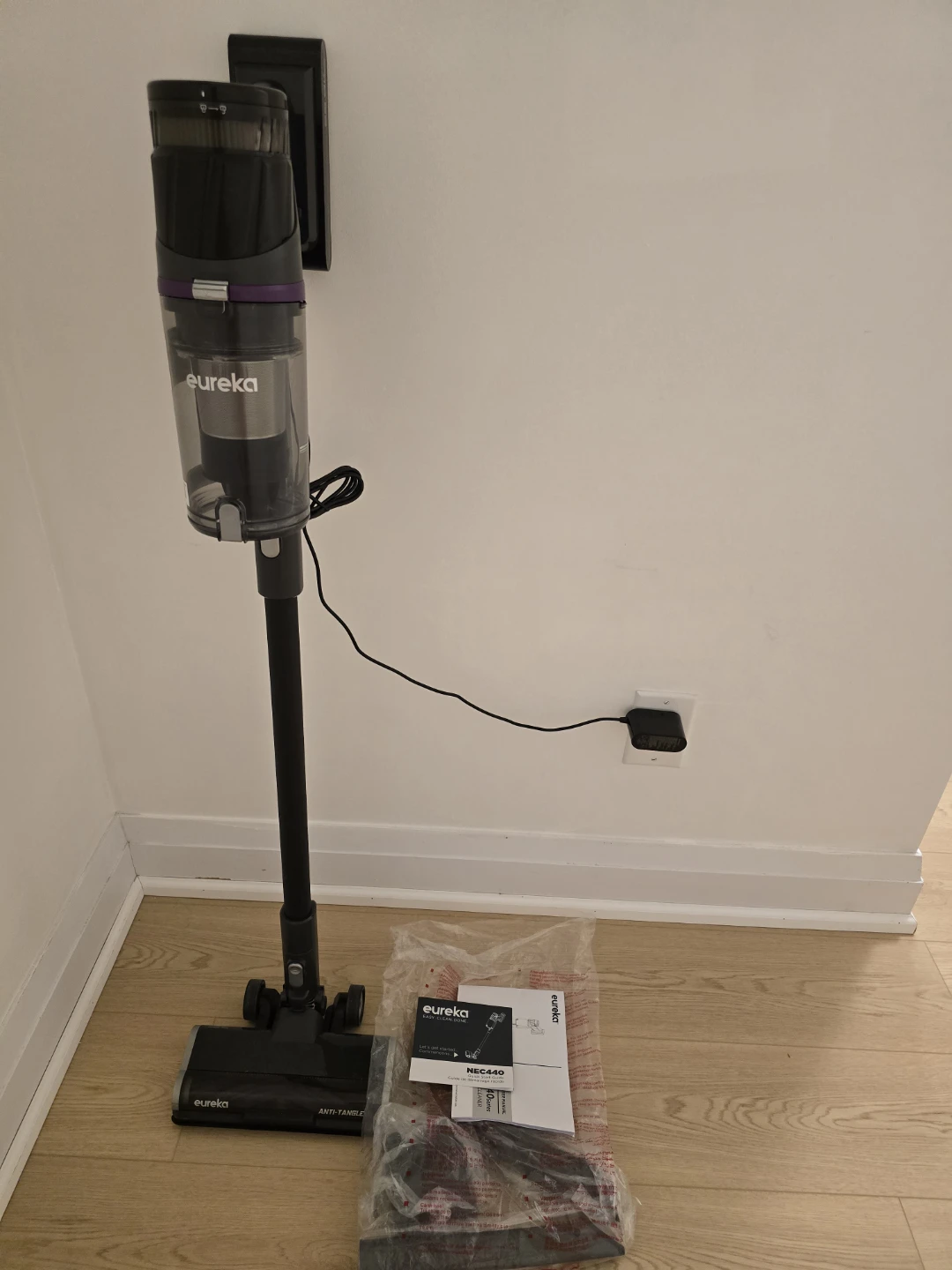 Eureka NEC440 Cordless Vacuum