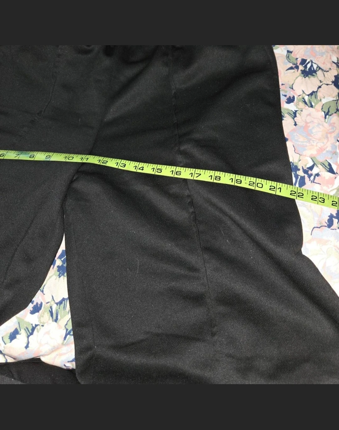 Shein Bell Joggers in a Ladies L (8/10) - photo 3