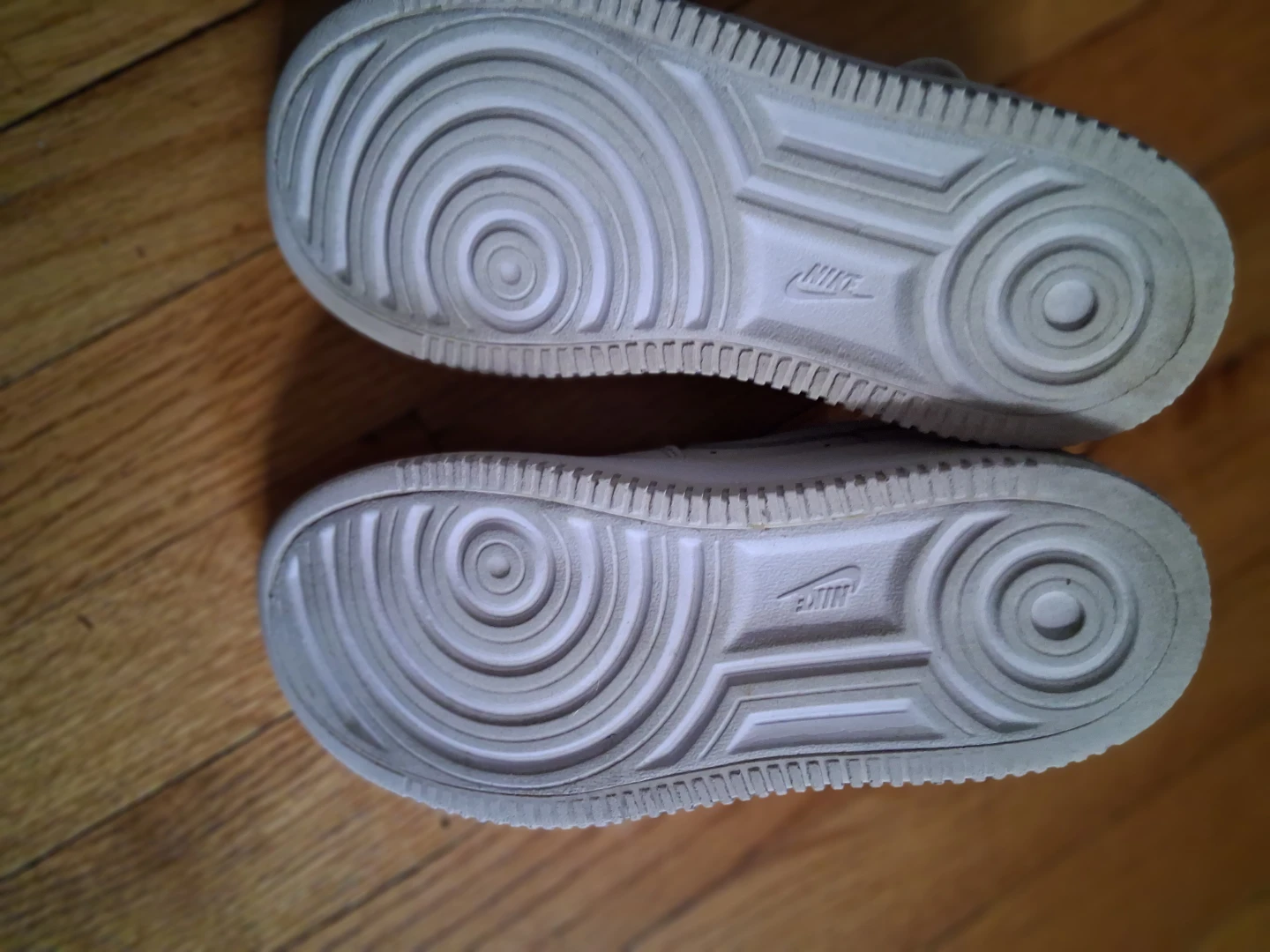 White Nike Air Force 1 Sneakers - photo 3