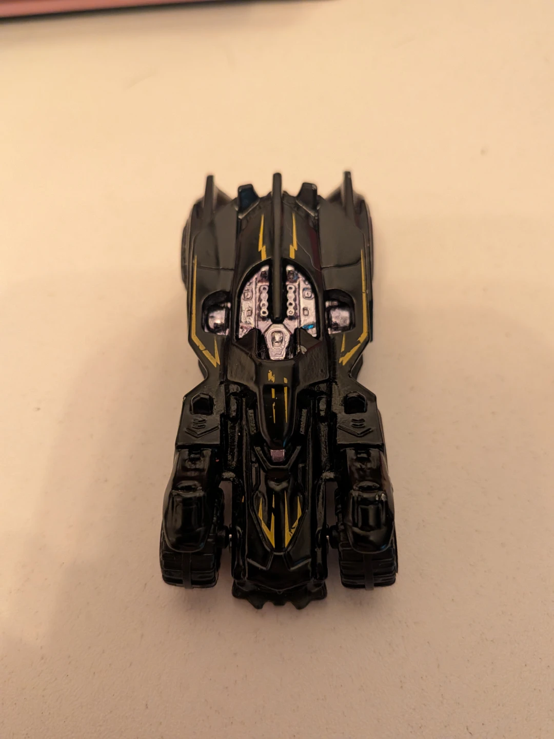Hot Wheels Batmobile - photo 4