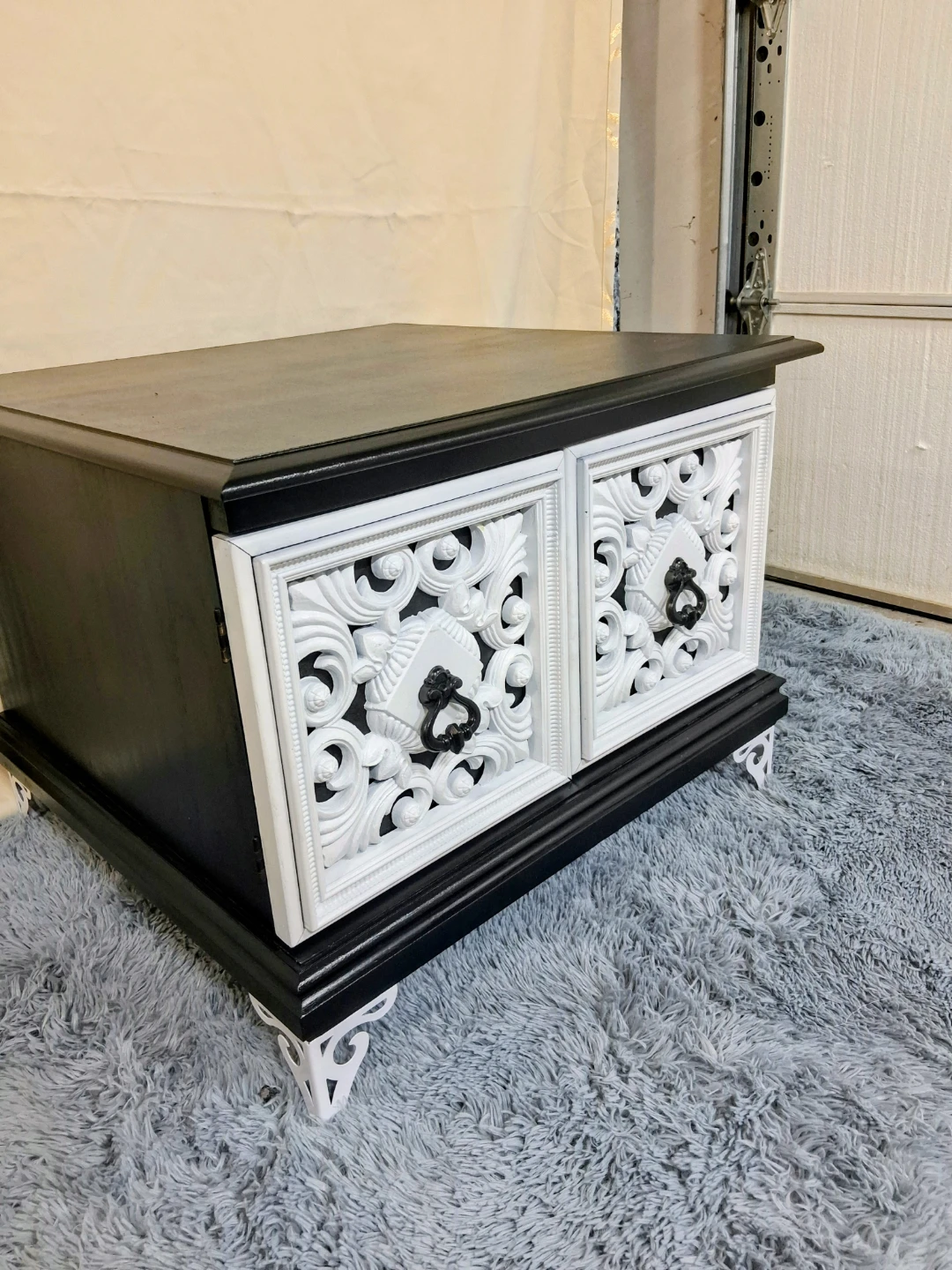 Black and White Decorative Cabinet - photo 4