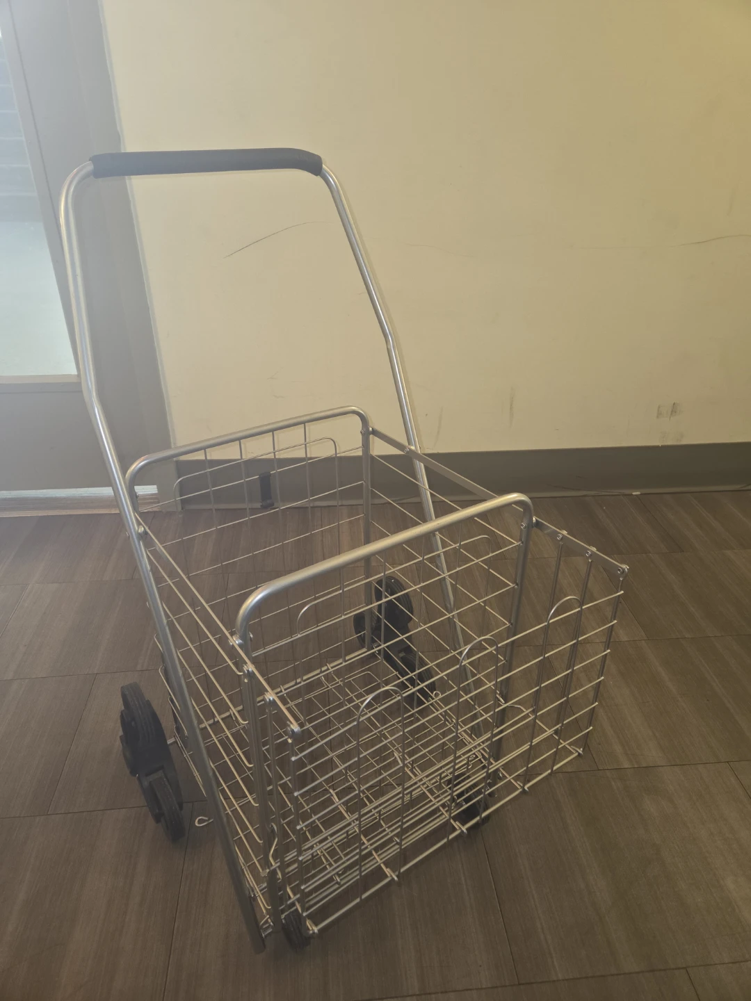Shopping Cart - photo 2