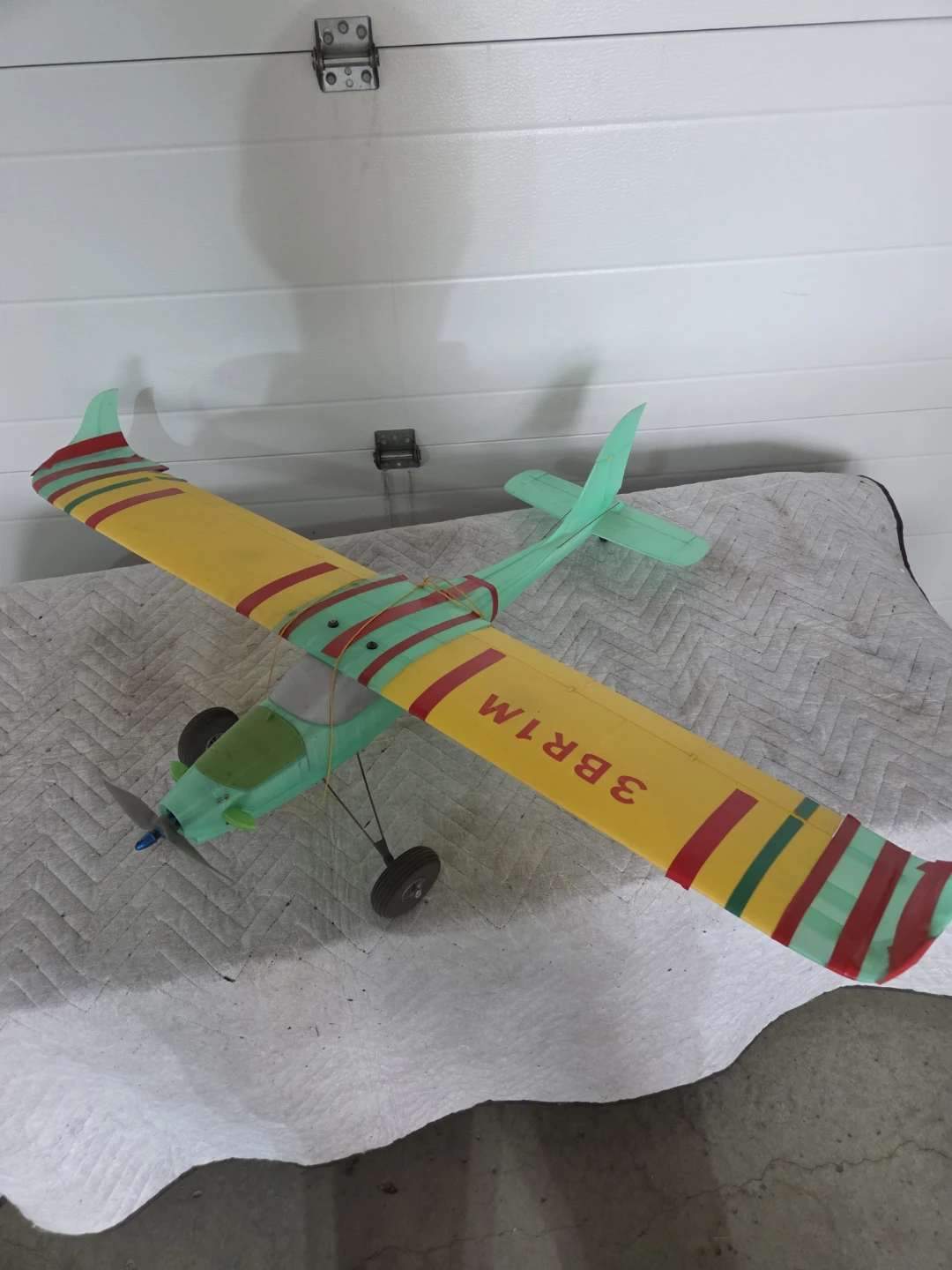 Remote control airplane model - photo 3