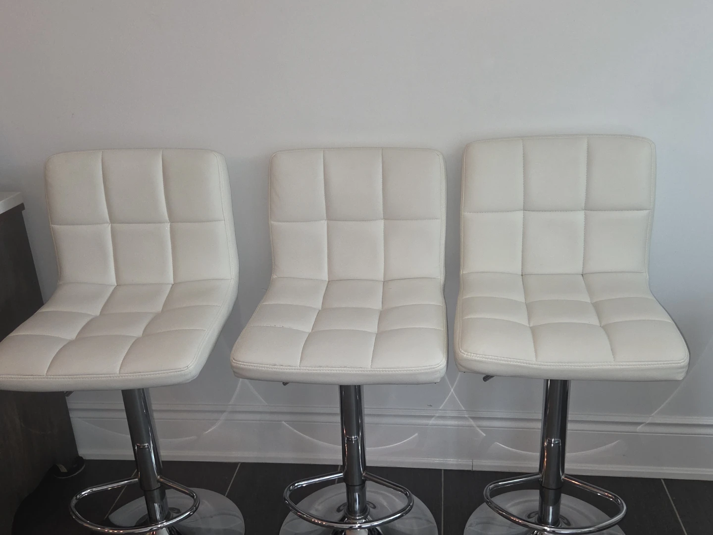 Set of 3 White Adjustable Bar Stools
