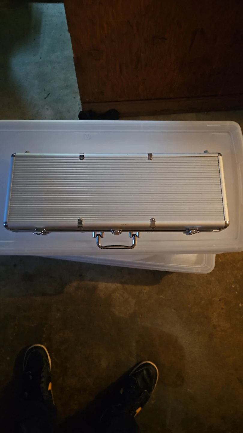 Poker Chip Set in Aluminum Case