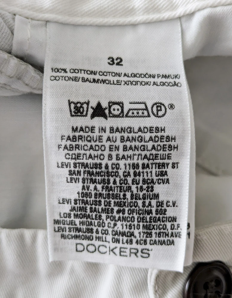 "Dockers" Cargo Shorts - Waist 32in - EXCELLENT CONDITION - photo 2
