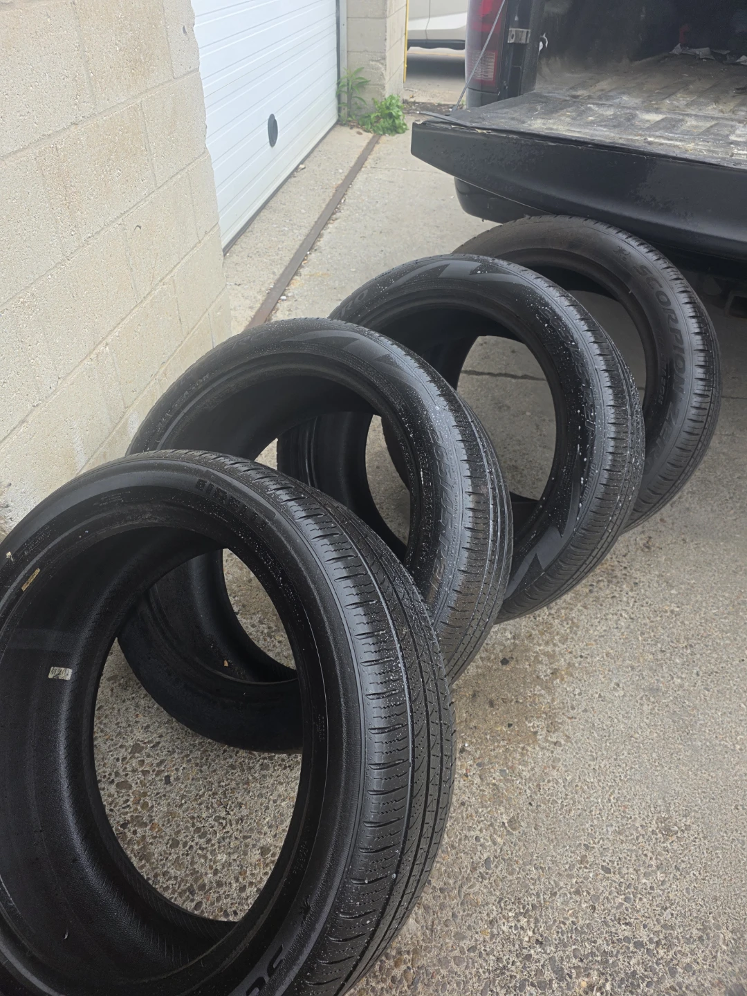 Set of 4 Pirelli Scorpion Zero All Season Tires - photo 3