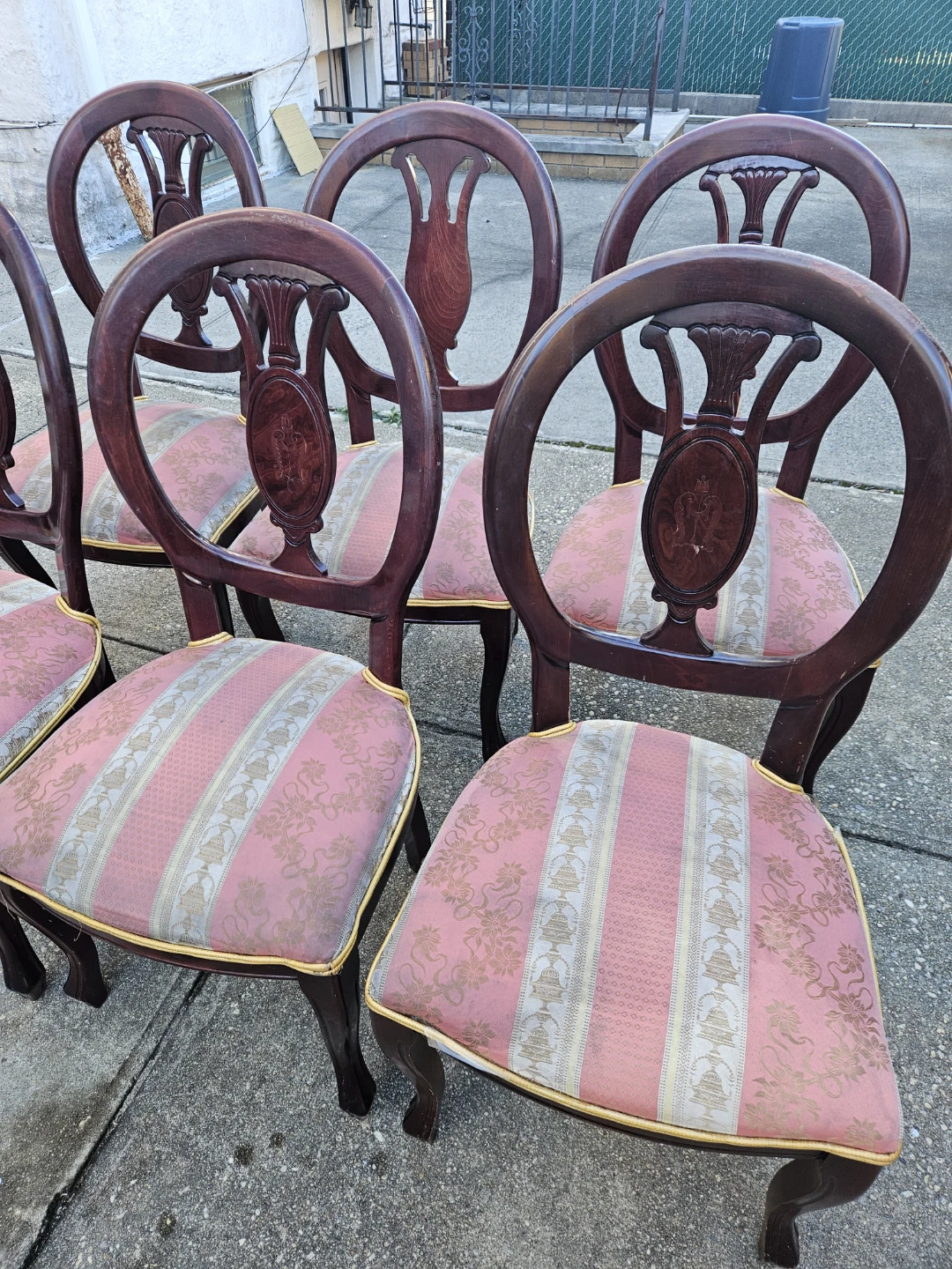 6 chairs - photo 3