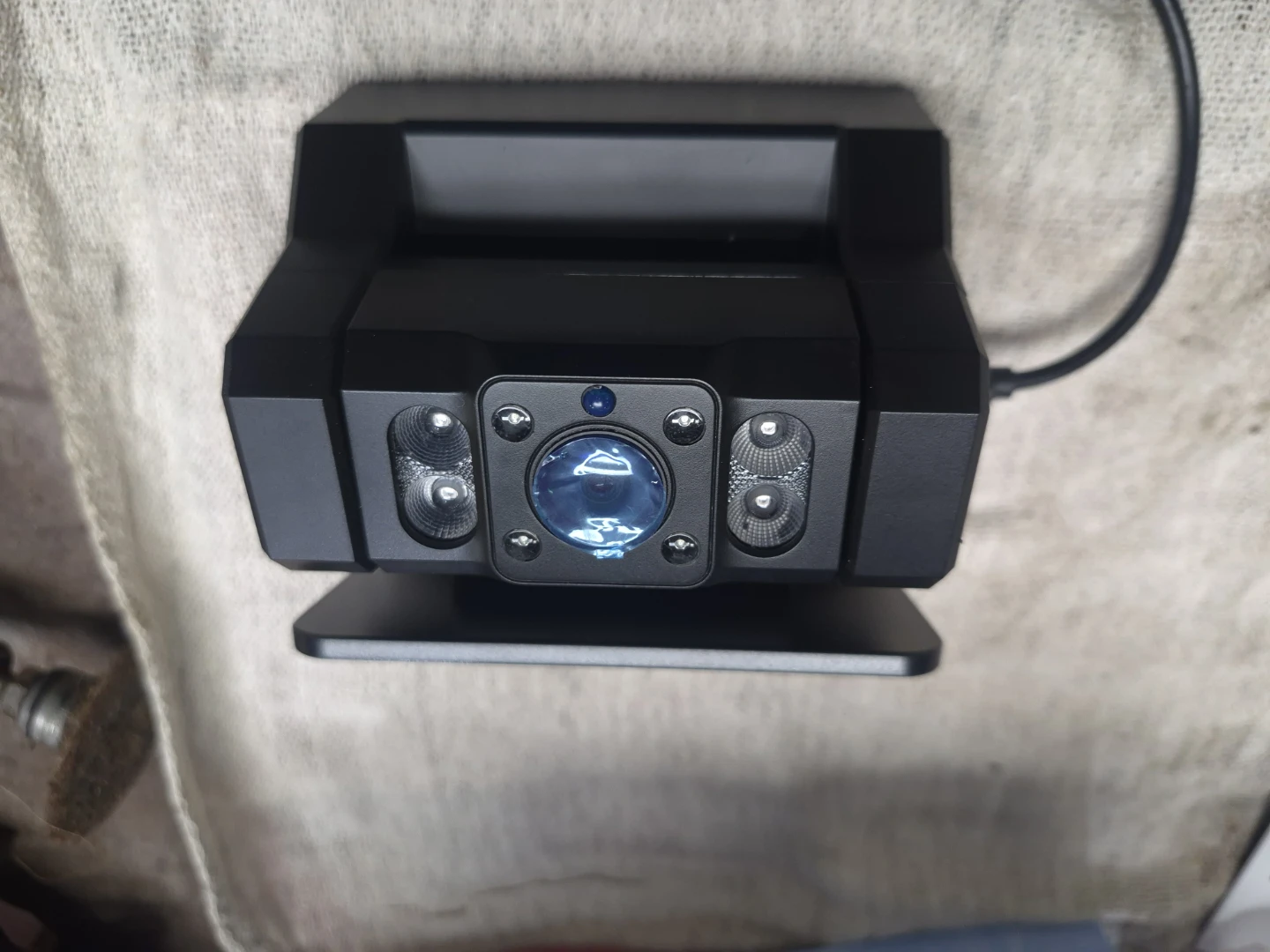 Rohent Solar Wireless Backup Camera and Monitor Kit - photo 5