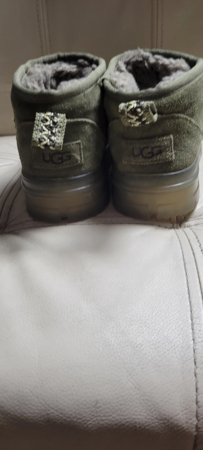 UGG Olive Green Mini Boots sz 7 - photo 4