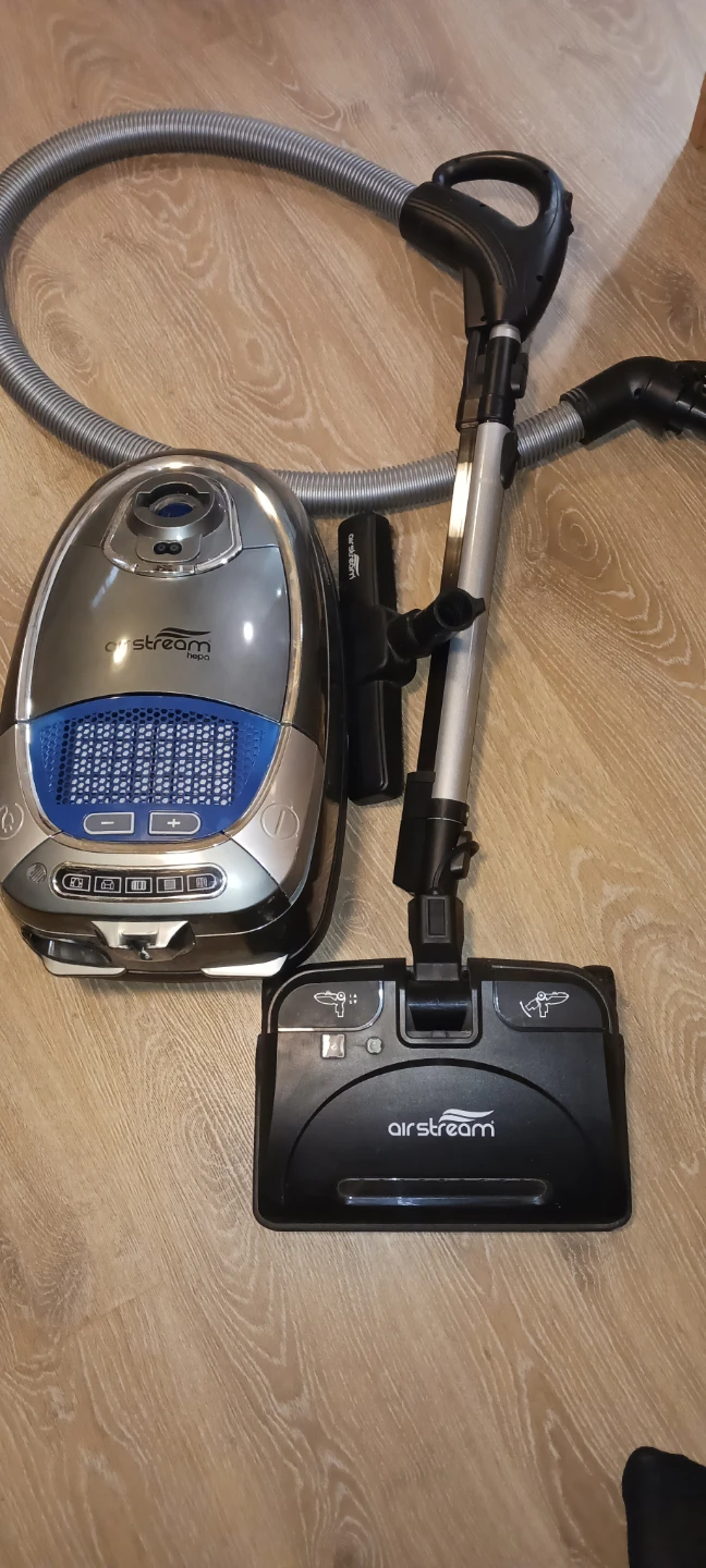 Airstream Hepa Canister Vacuum - photo 2