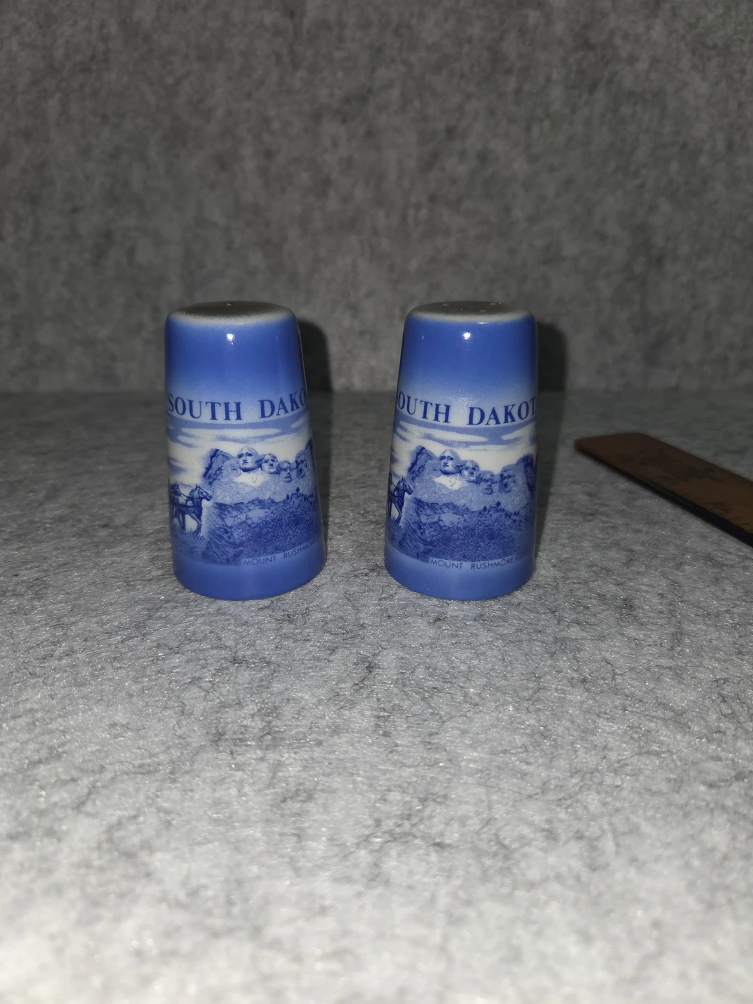 South Dakota Mount Rushmore Salt and Pepper Shakers