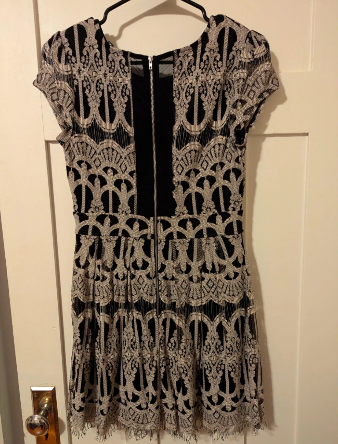Black and Beige Lace Dress - photo 2