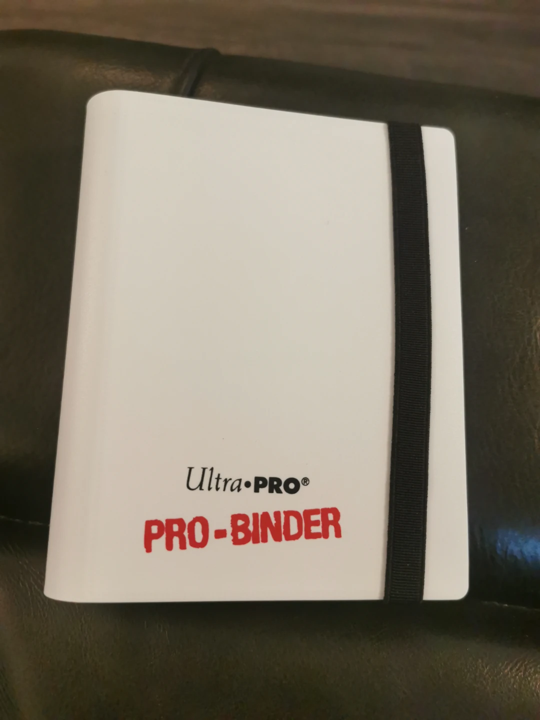 Ultra PRO White Pro-Binder