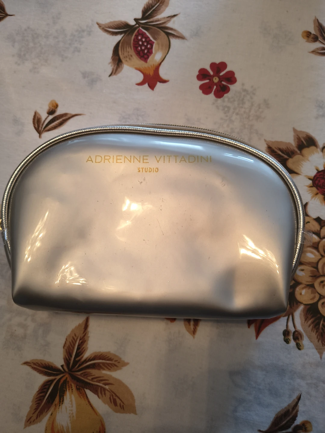 Adrienne Vittadini Studio cosmetic bag set - photo 2