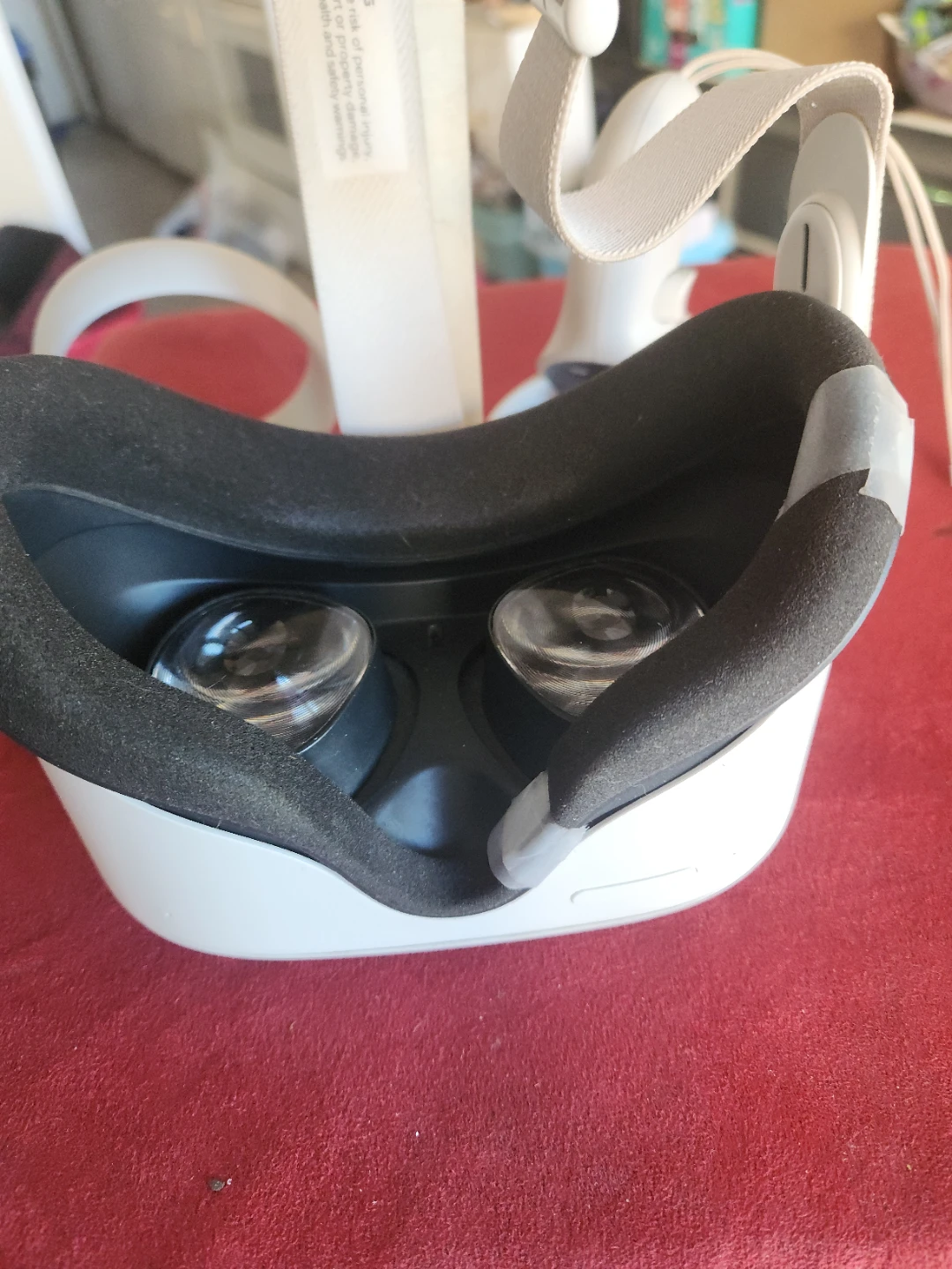 Meta Quest 2 VR Headset with Controllers - photo 4