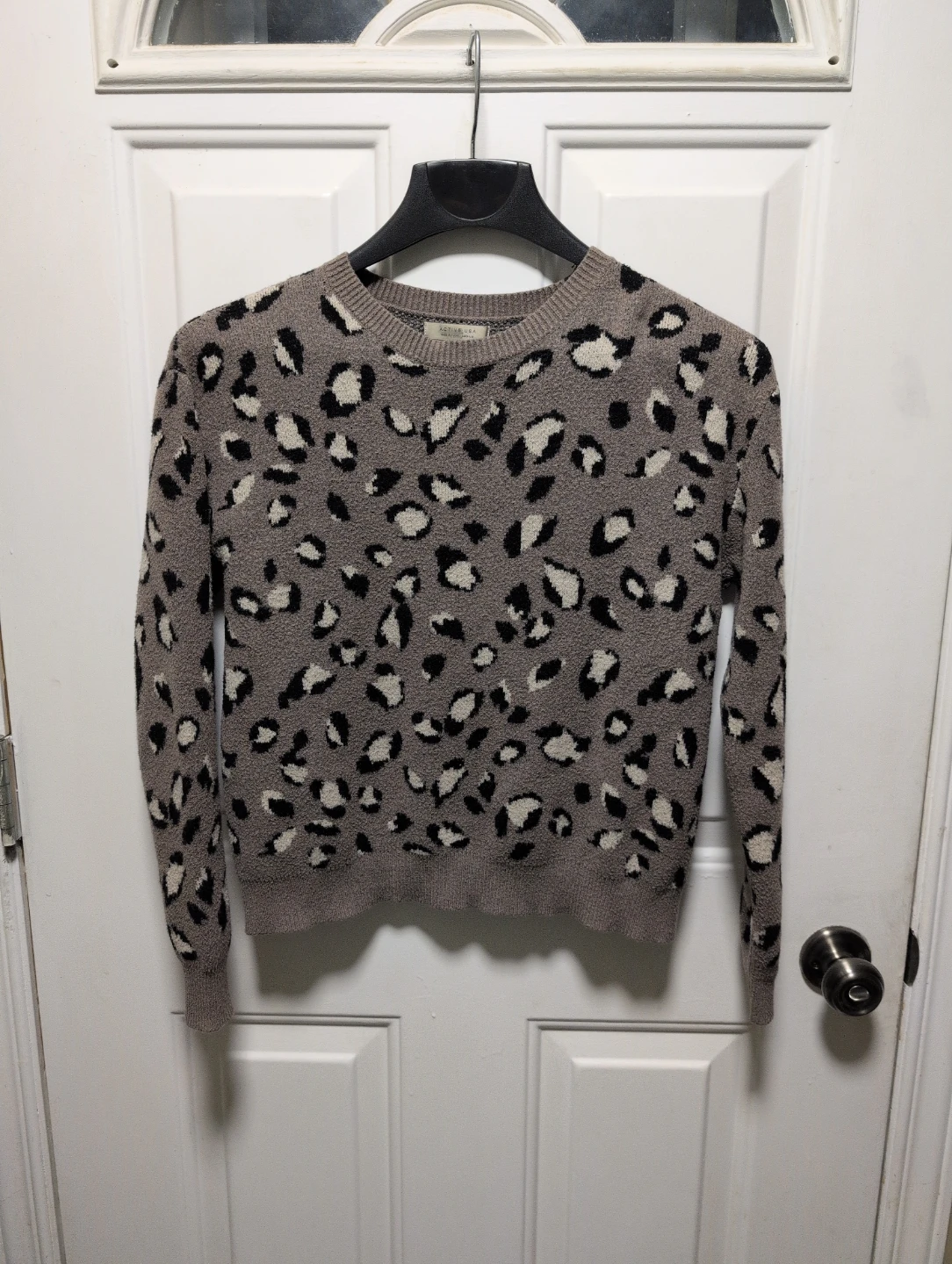 Active USA Leopard Print Sweater