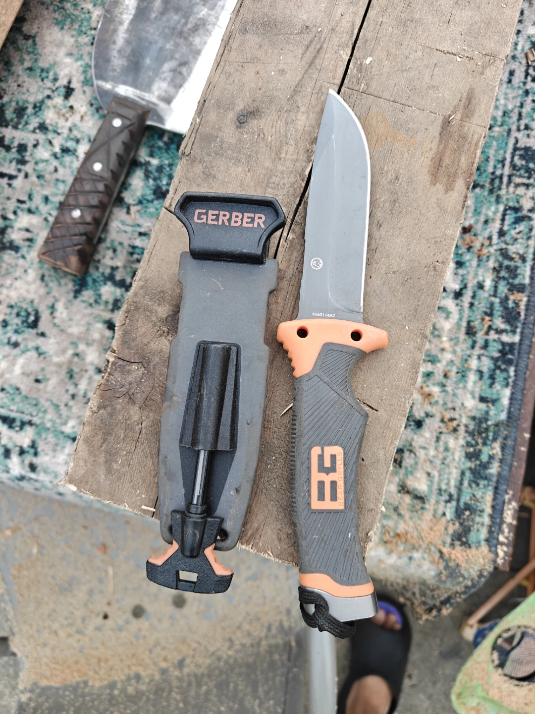 Gerber Bear Grylls Survival Knife with Sheath