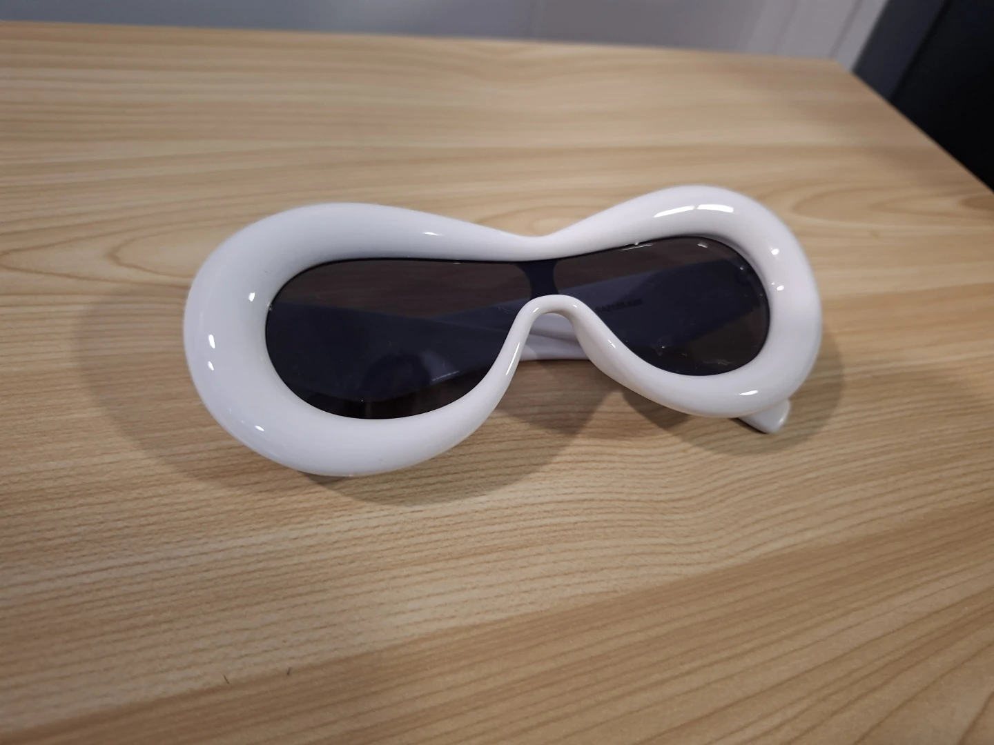 White bubble sunglasses - photo 4