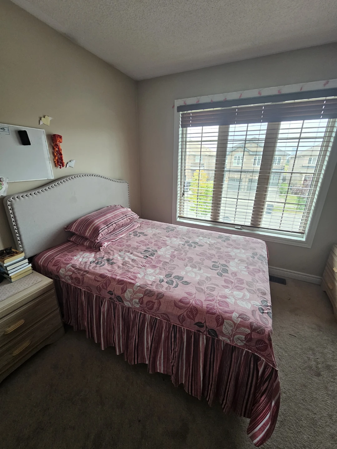 Double bed set with dresser and 2 side tables - photo 4