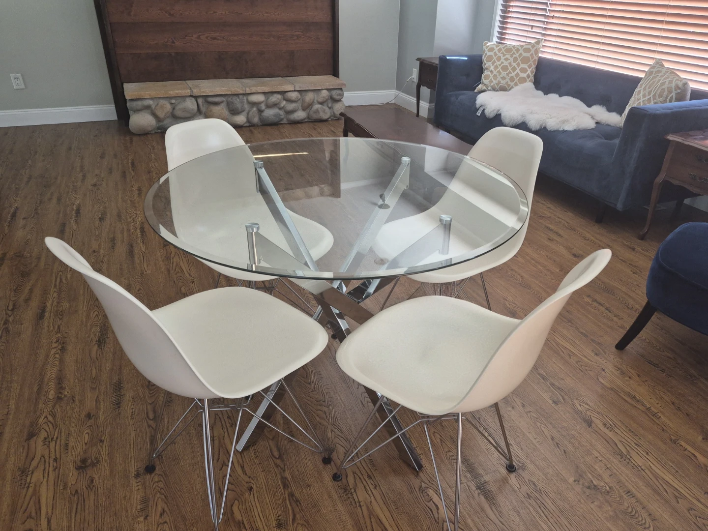 Modern Round Glass Dining Table Set
