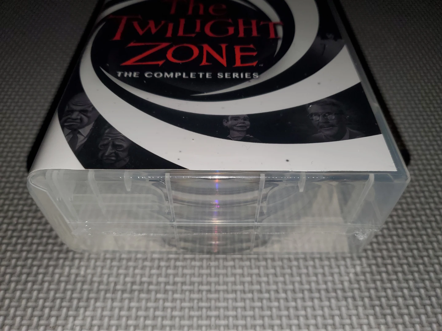 Sealed - (25 Discs) The Twilight Zone Complete Series DVD Set - photo 4