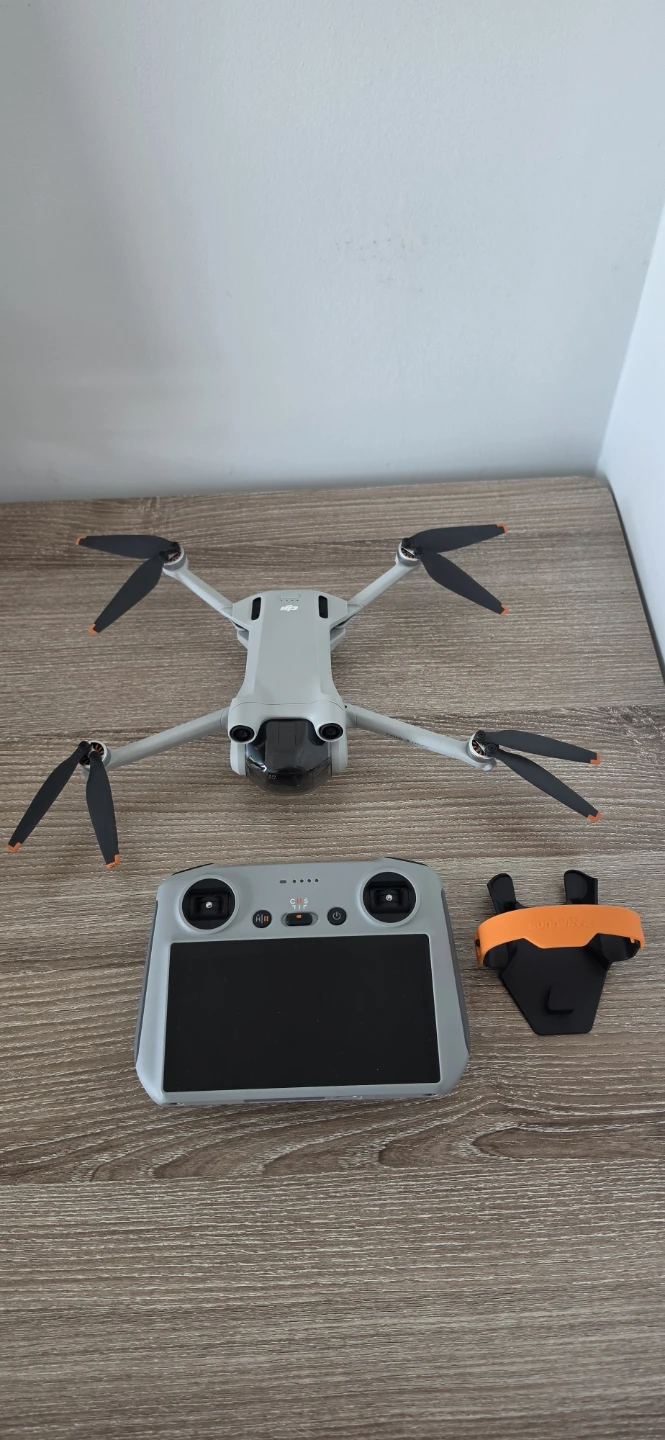 DJI Mini 3 Pro with DJI RC Remote & Accessories - photo 5